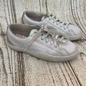 girls puma white and pink leather microsuede sneakers size 4